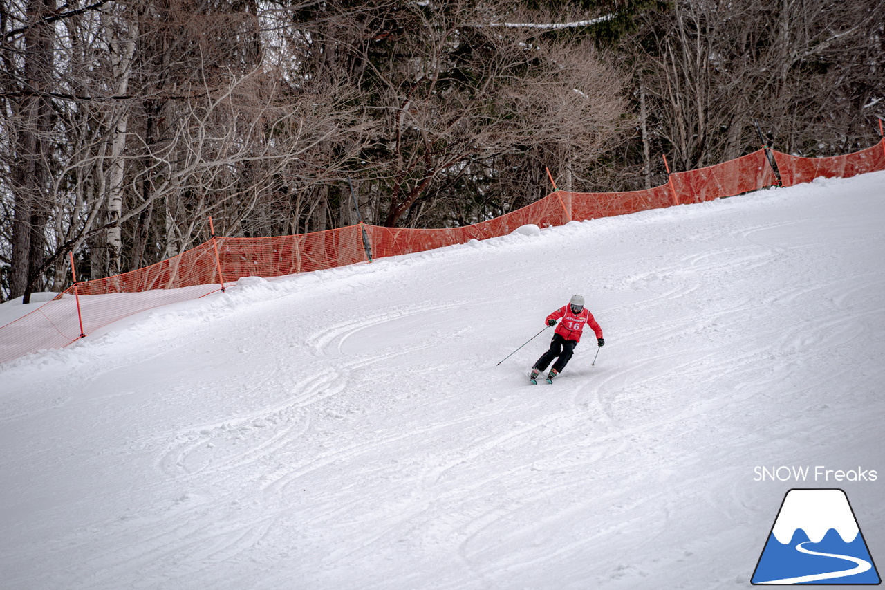なんと約10年ぶりの「技術選」撮影?! PREMIER SKI ACADEMY presents 『2026プレミアカップ・スキー技術選』レポート！｜朝里川温泉スキー場